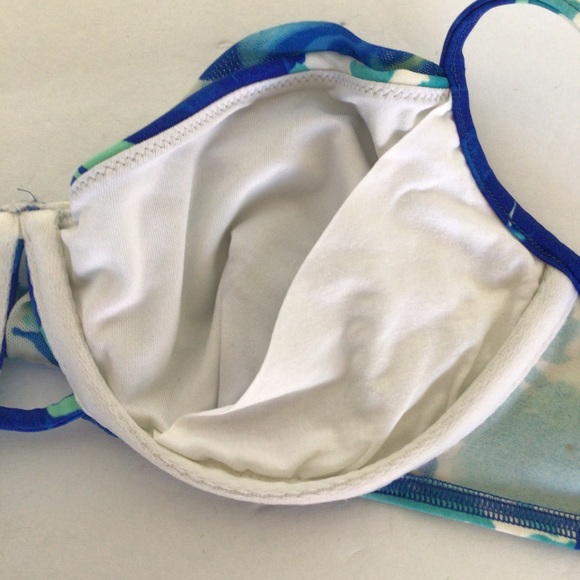 VICTORIAS SECRET WATERCOLOR BIKINI TOP SIZE 34C - Picture 8 of 11